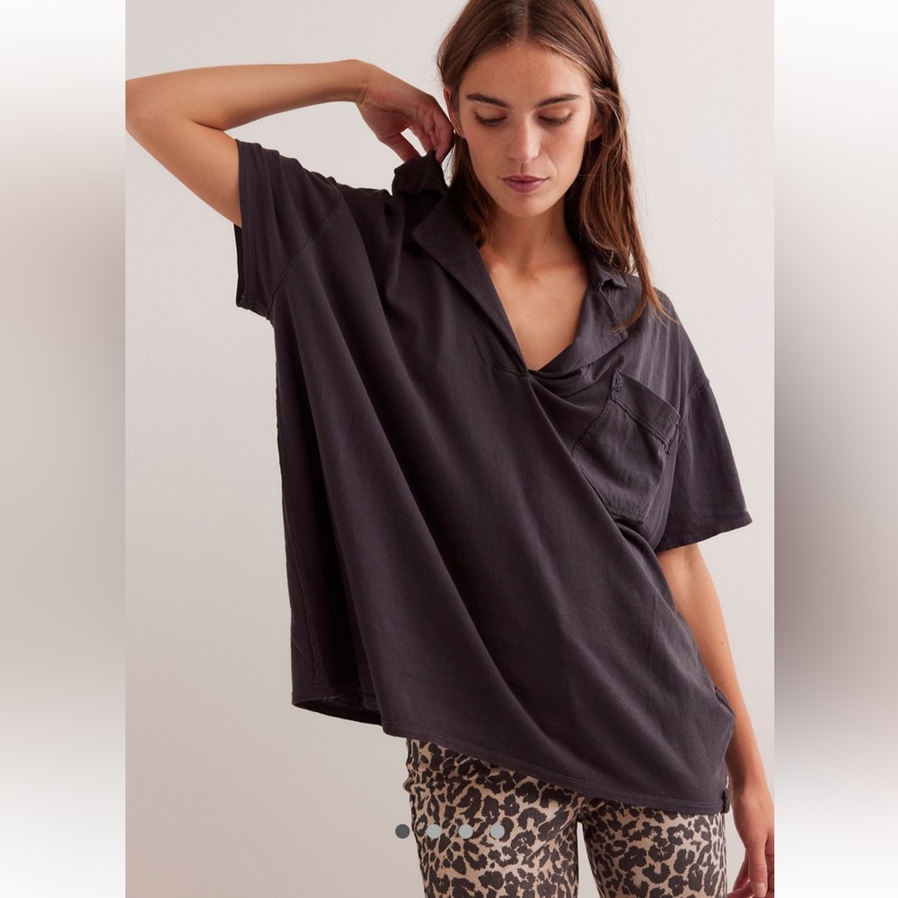 Free People Nina Collared Short Sleeve Tee in Charcoal, Oversized med, EUC